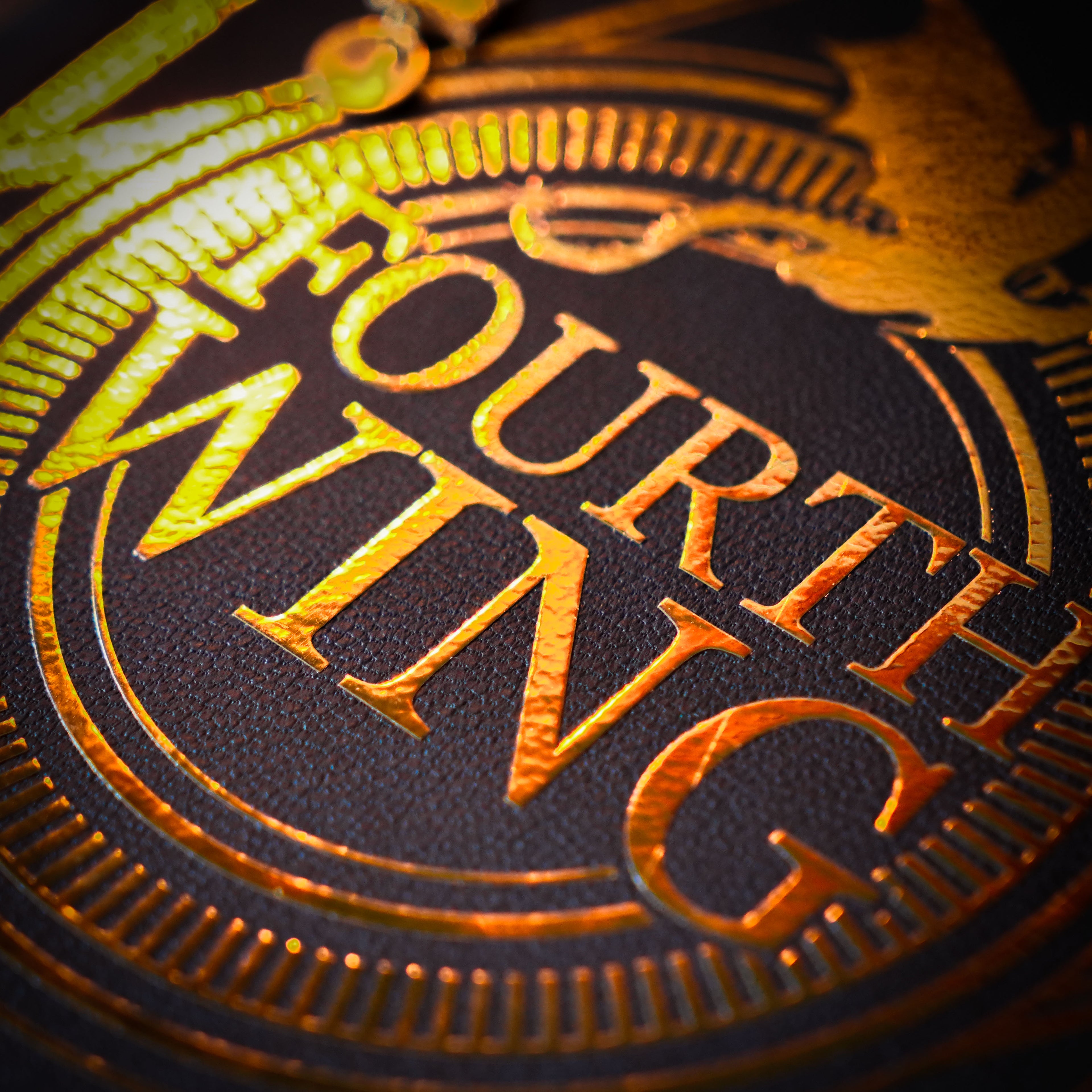 FOURTH WING (1 à 3) - Relié à la main · Cuir Véritable