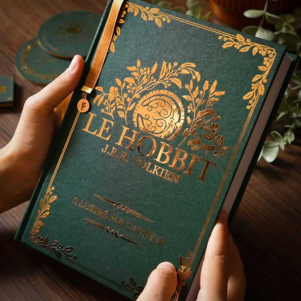 LE HOBBIT - Relié à la main (toile de reliure)