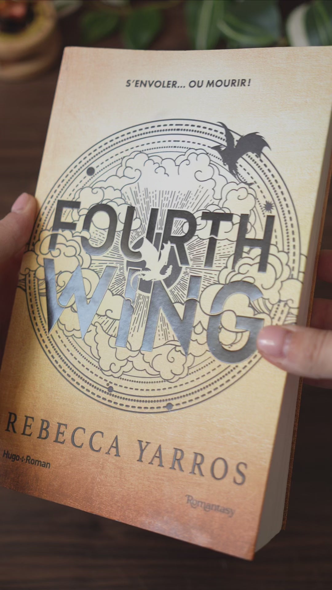 FOURTH WING (1 à 3) - Relié à la main · Toile de Reliure